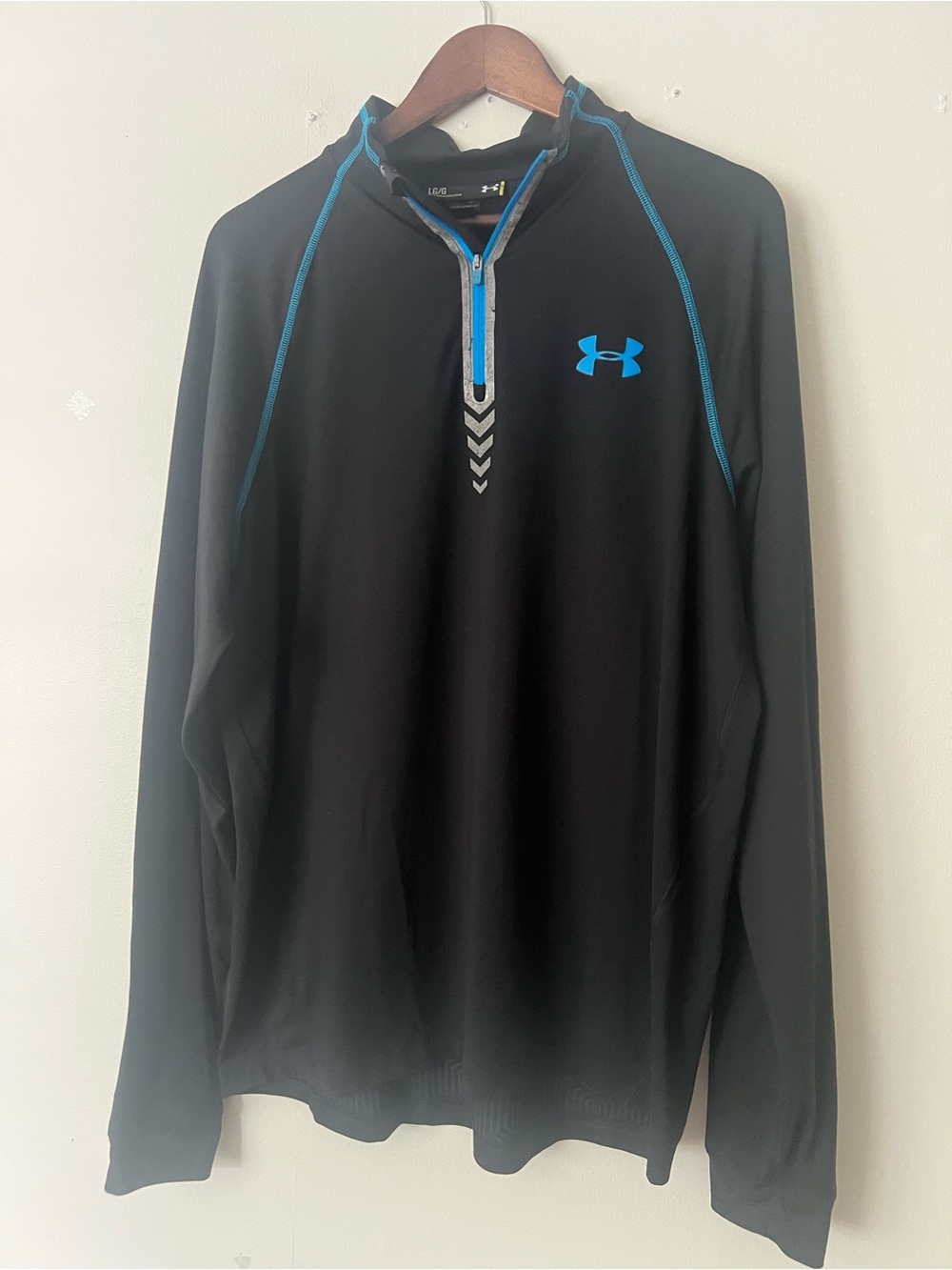 Under Armour Black NFL Performance sweatshirt, men’s L, activewear athleisure
